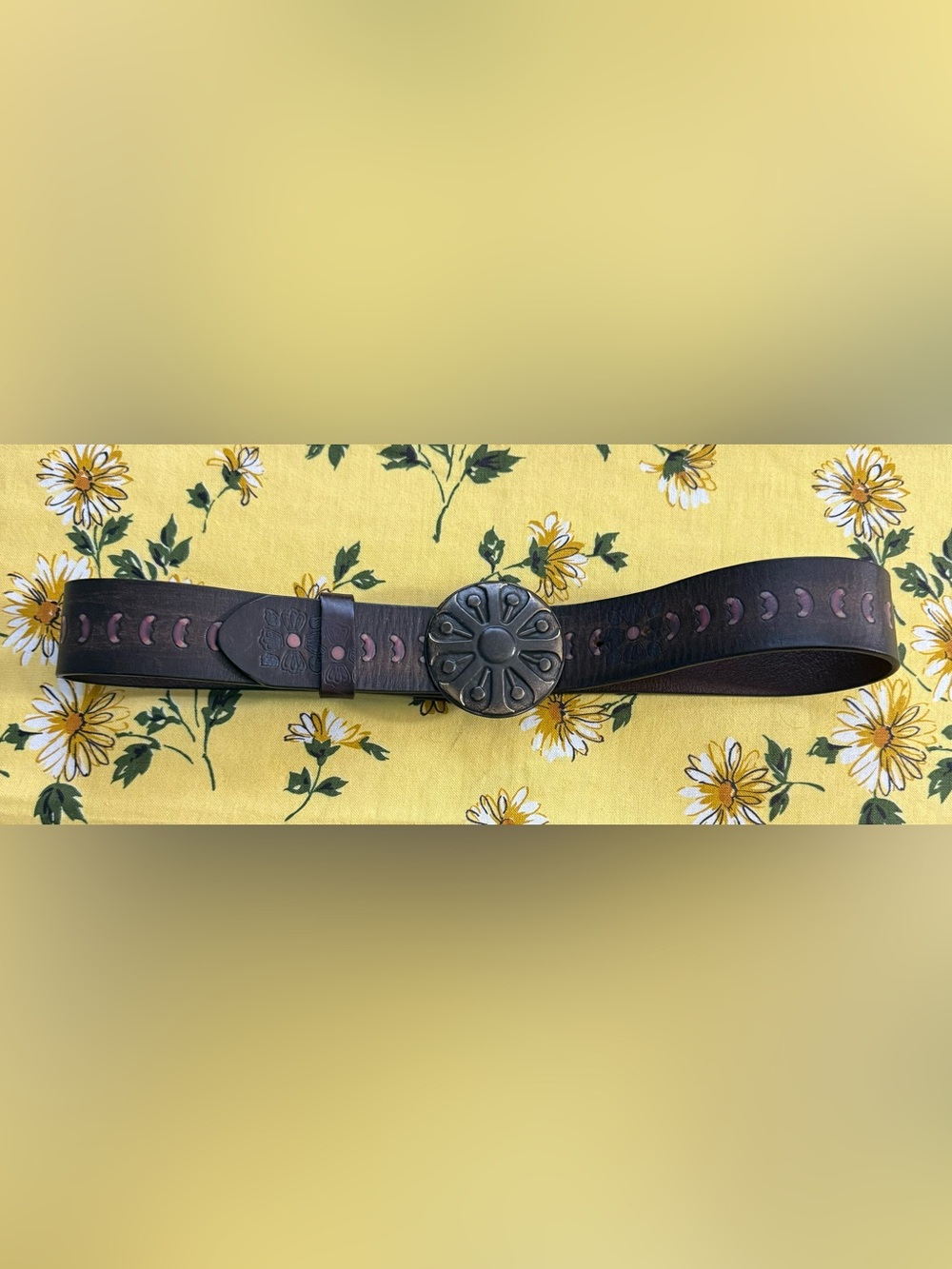 Vintage 90s Y2K Gap Women’s S Celestial Sun Moon Brown Leather Hippie Belt